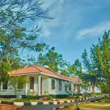 Ngorongoro Corridor Lodge Карату Екстериор снимка