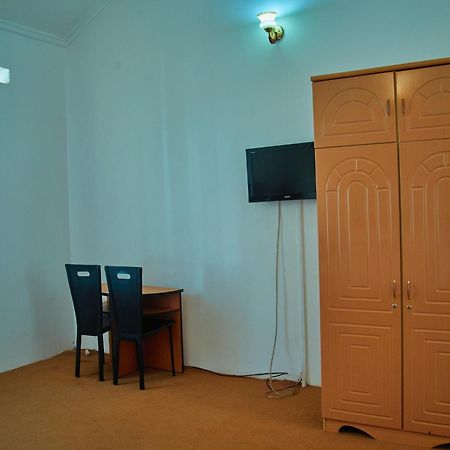 Ngorongoro Corridor Lodge Карату Екстериор снимка